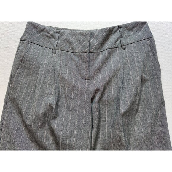 Ann Taylor Loft Capri Shorts Womens Gray 6 Ann Pinstriped Flat Front Casual - Picture 8 of 12